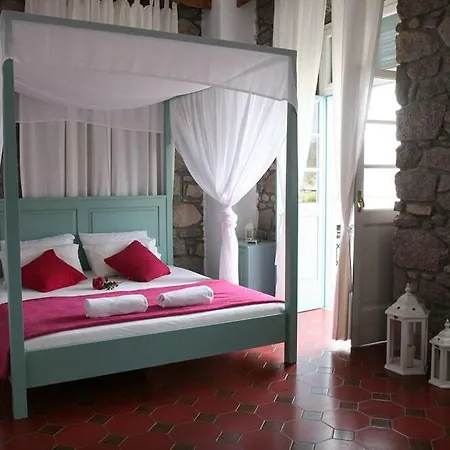 Dionysos Hotel 3*